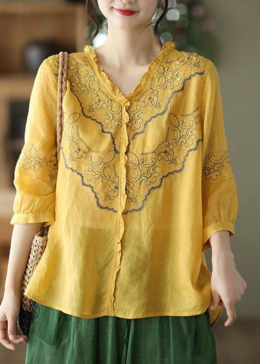 Well Tailored Top with a Graceful Silhouette