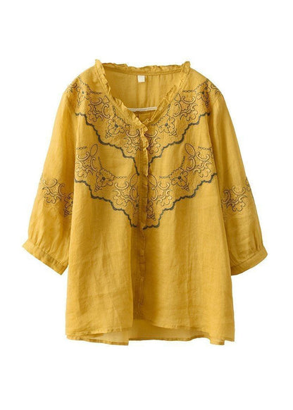 Well Tailored Top with a Graceful Silhouette