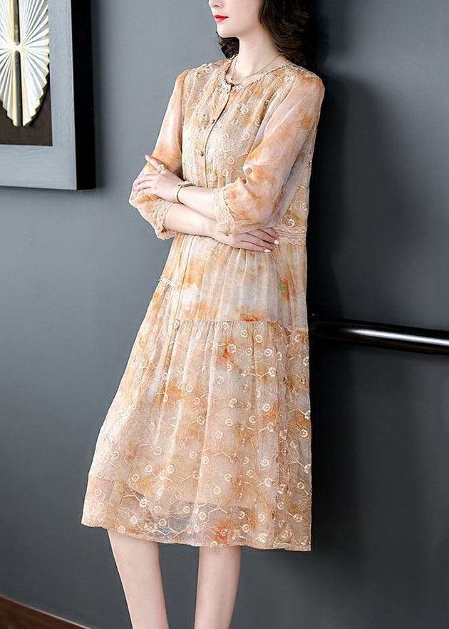 Well Tailored Dress with a Graceful Silhouette