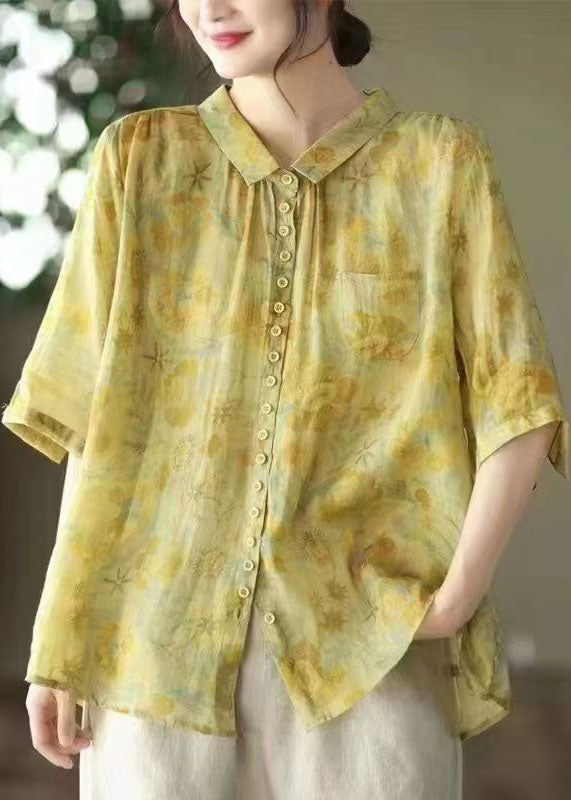Effortlessly Elegant Top with a Timeless Design