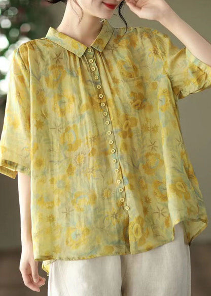Effortlessly Elegant Top with a Timeless Design
