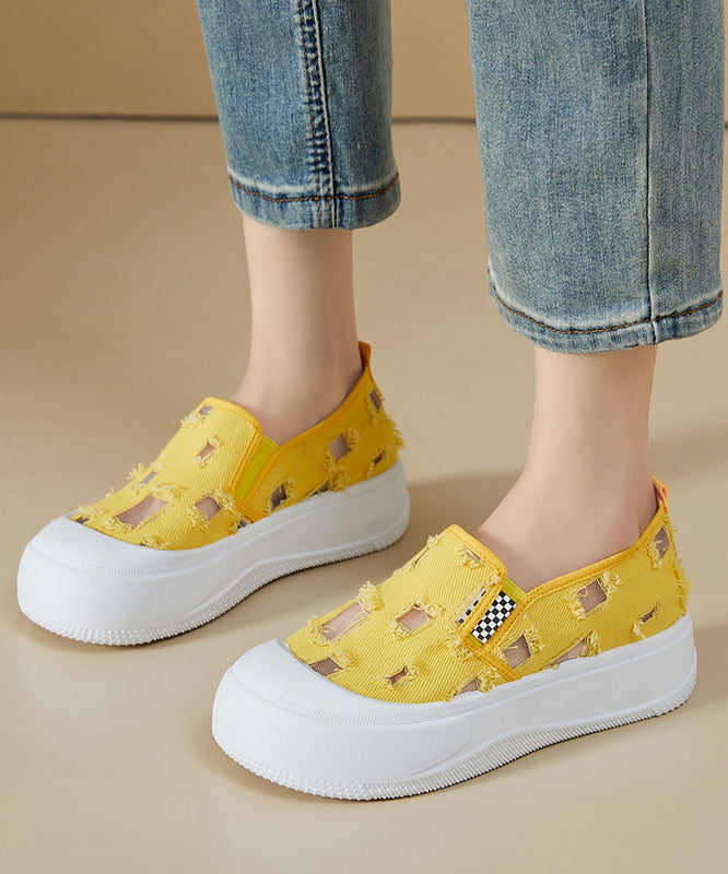 Graceful Orthopedic Flats for Modern Look