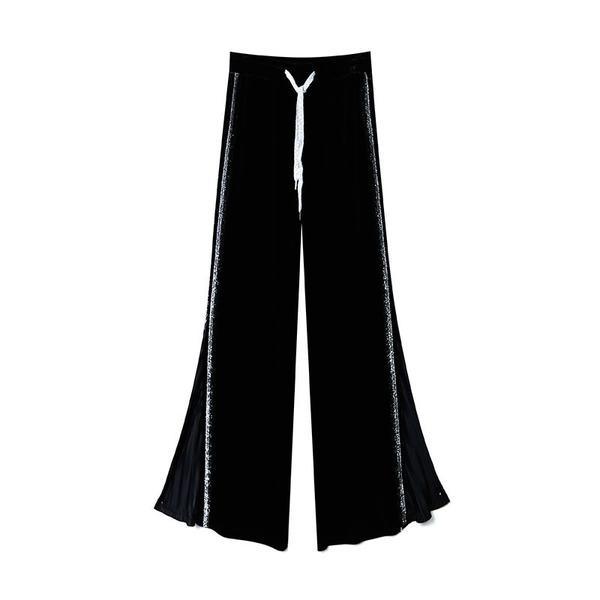 Elegantly Styled Pants for Everyday Wear