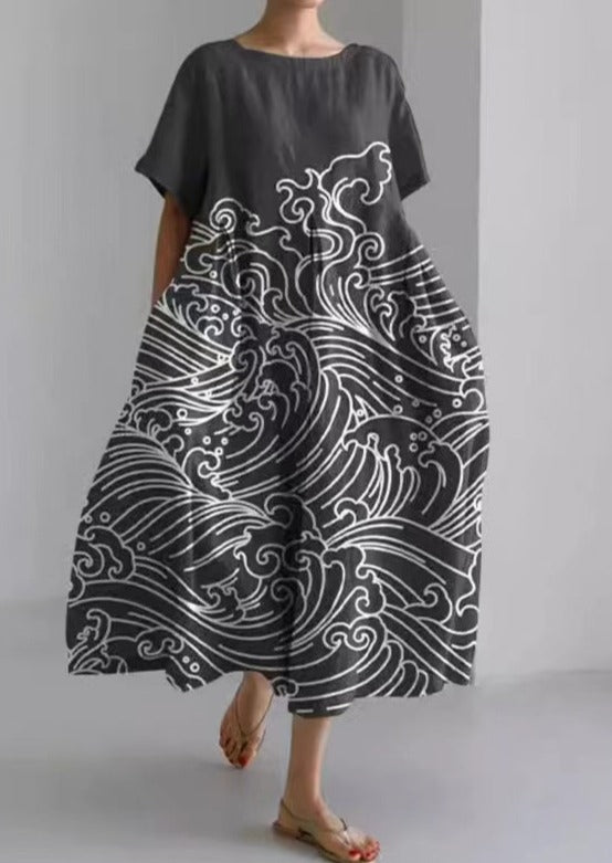 Classic Vintage & Enduringly Stylish Dress