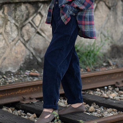 Beautifully Finished Pants in a Timeless Design