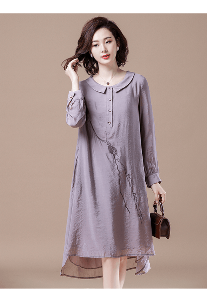 Beautifully Finished Dress in a Timeless Design
