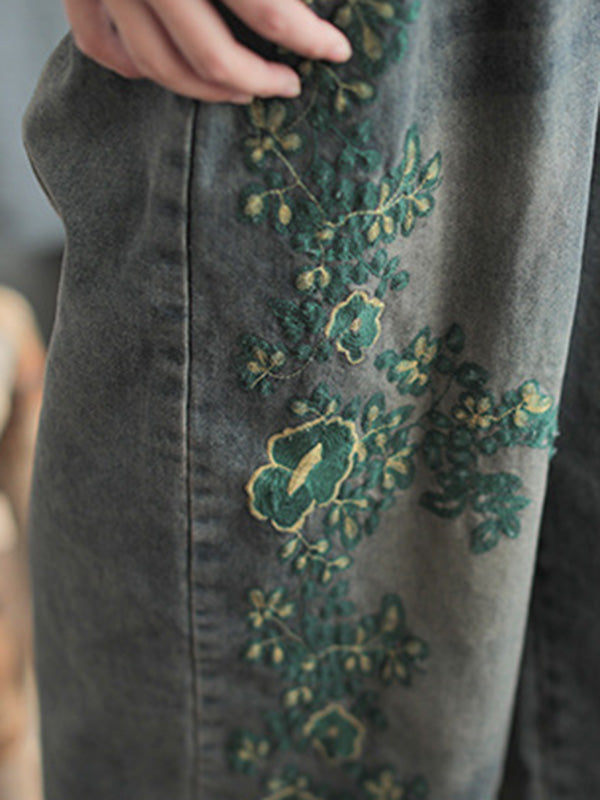 Classic Vintage Pants with a Flattering Fit