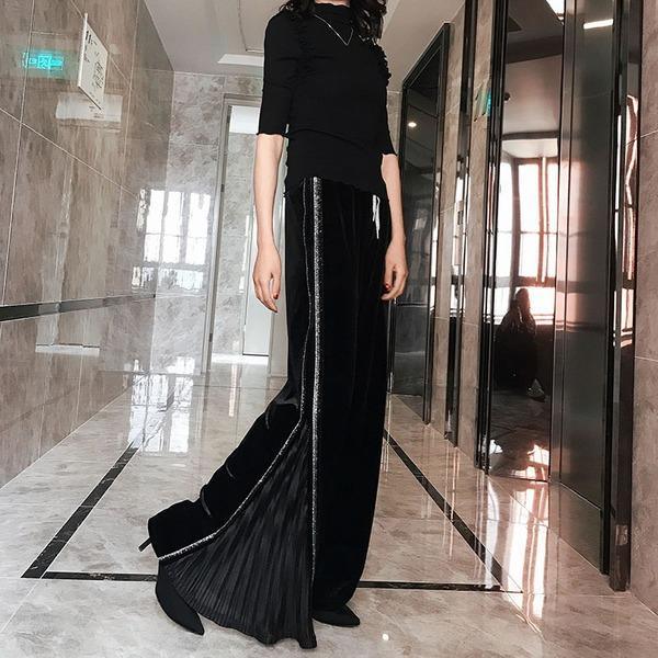 Elegantly Styled Pants for Everyday Wear