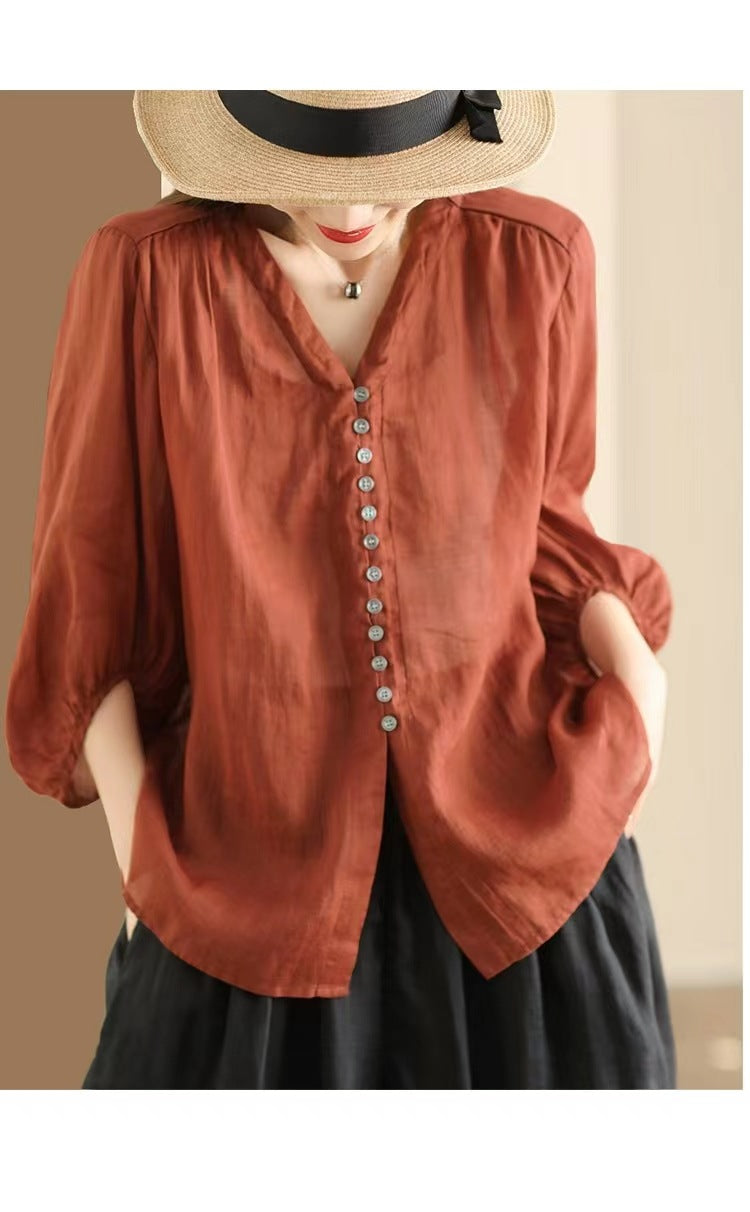 Polished Blouse with an Effortless Classic Look