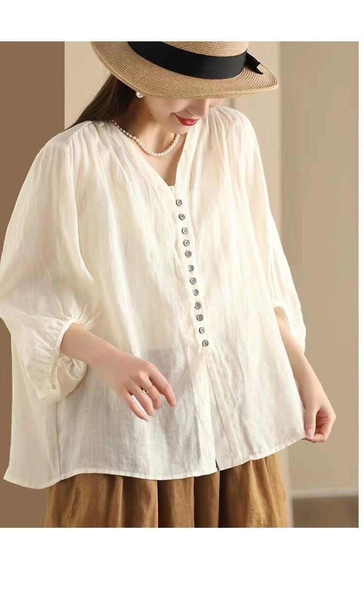 Polished Blouse with an Effortless Classic Look