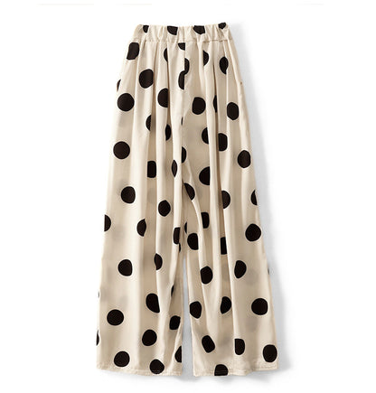 Well Tailored Pants with a Graceful Silhouette