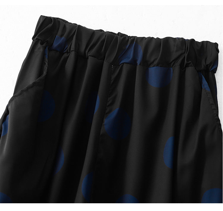 Well Tailored Pants with a Graceful Silhouette