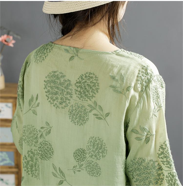 Gracefully Styled Blouse for Any Occasion