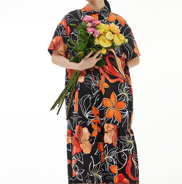 Gracefully Styled Dress for Any Occasion