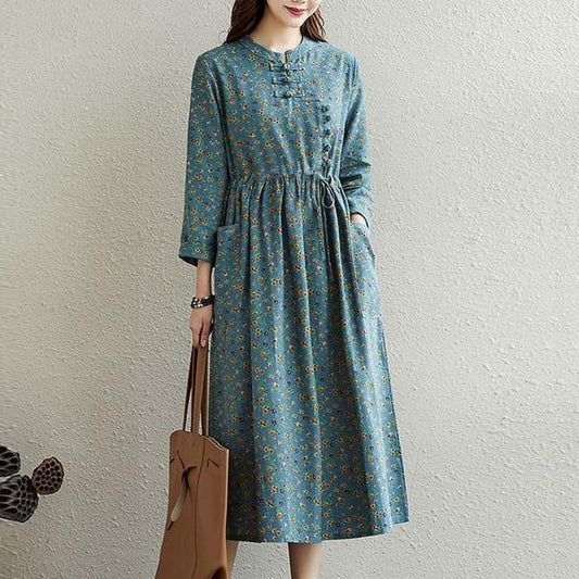 Well Tailored Dress with a Graceful Silhouette