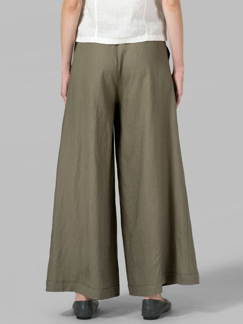 Beautifully Crafted Pants in a Classic Style