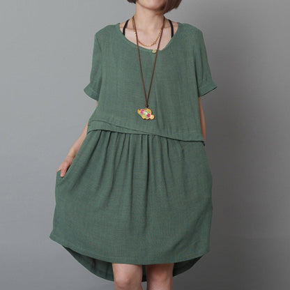 Classic Vintage Dress with a Flattering Fit