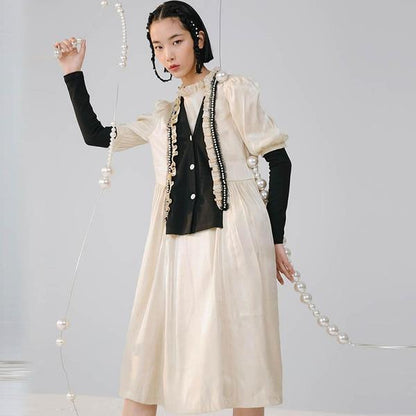 Beautifully Crafted Dress in a Classic Style