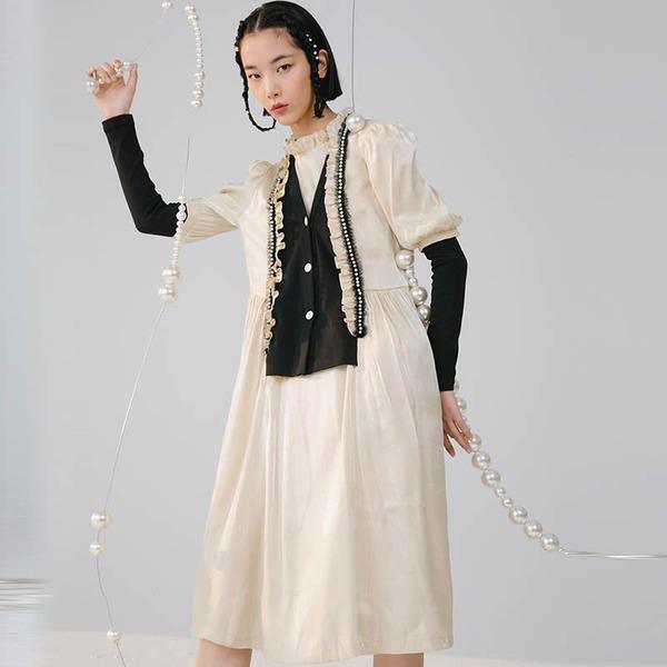 Beautifully Crafted Dress in a Classic Style