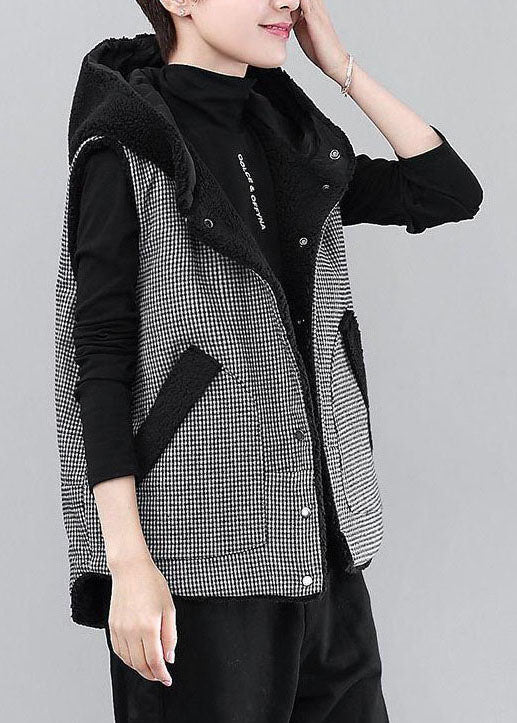 Beautifully Finished Coat in a Timeless Design