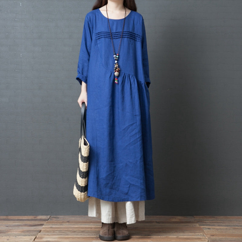 Well Tailored Dress with a Graceful Silhouette