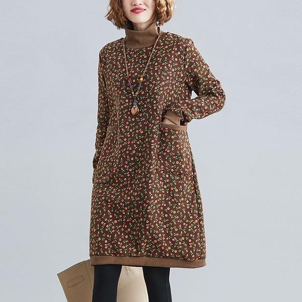Classic Vintage Dress with a Flattering Fit