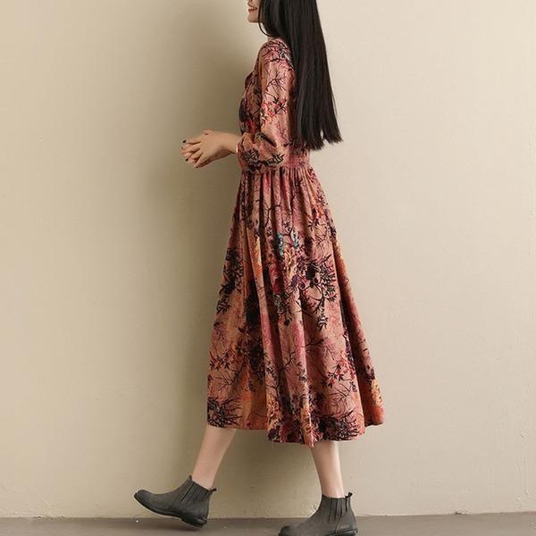 Beautifully Crafted Dress in a Classic Style