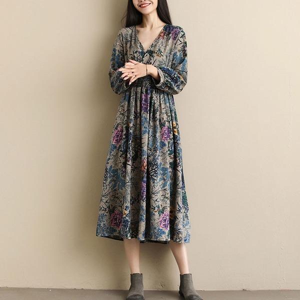 Beautifully Crafted Dress in a Classic Style
