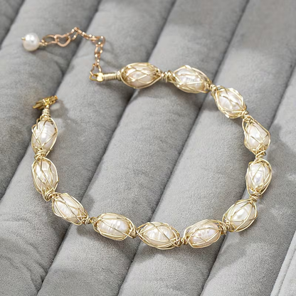 Wire Pearl Braelet