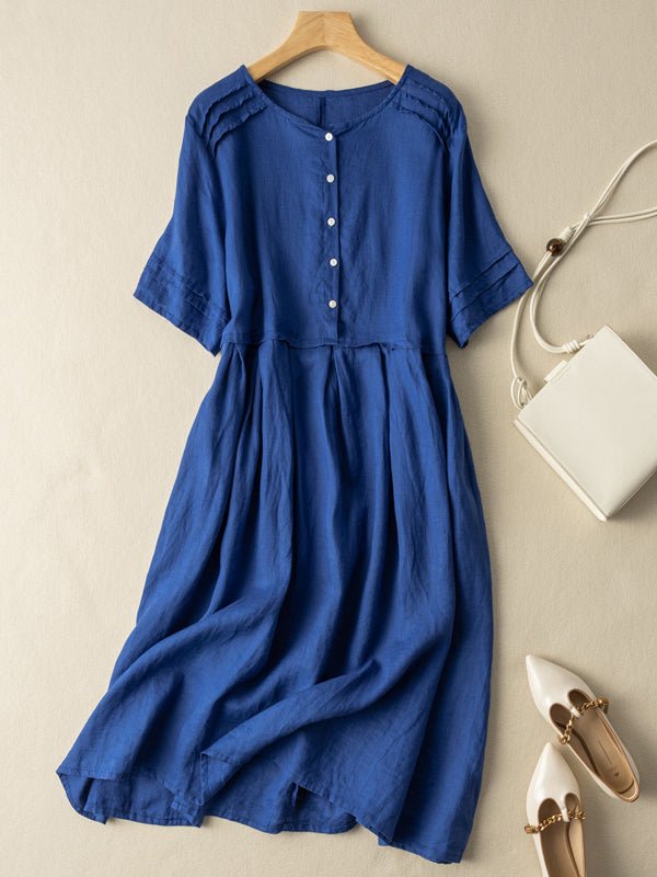 Beautifully Finished Dress in a Timeless Design