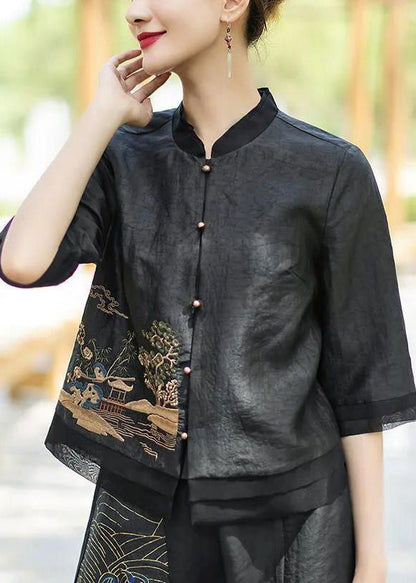 Effortlessly Elegant Top with a Timeless Design