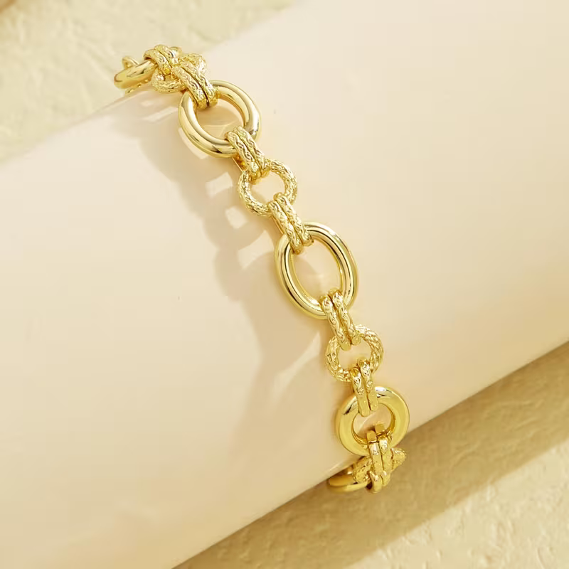 Klassisk Armbånd med tidløs elegance