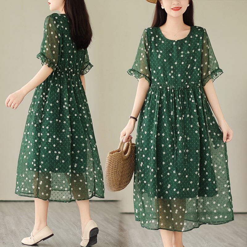 Classic Vintage Dress with a Flattering Fit