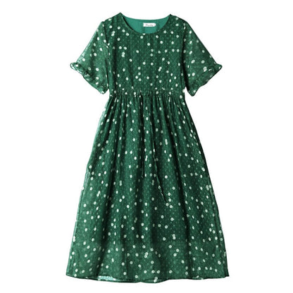 Classic Vintage Dress with a Flattering Fit