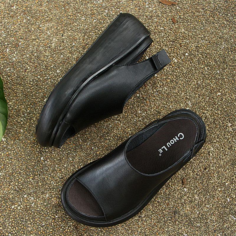 Graceful Orthopedic Sandals for Modern Look