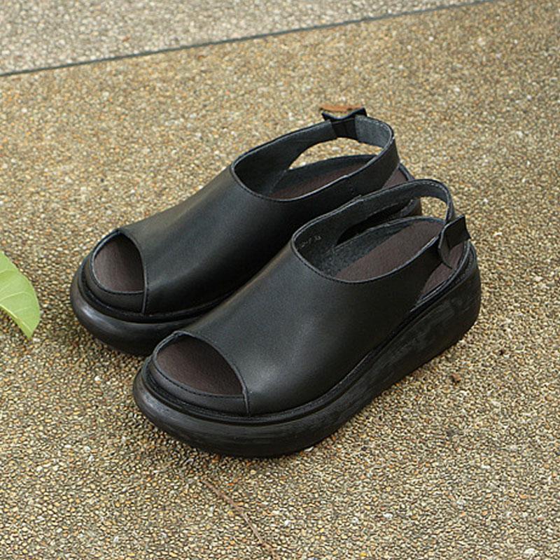 Graceful Orthopedic Sandals for Modern Look