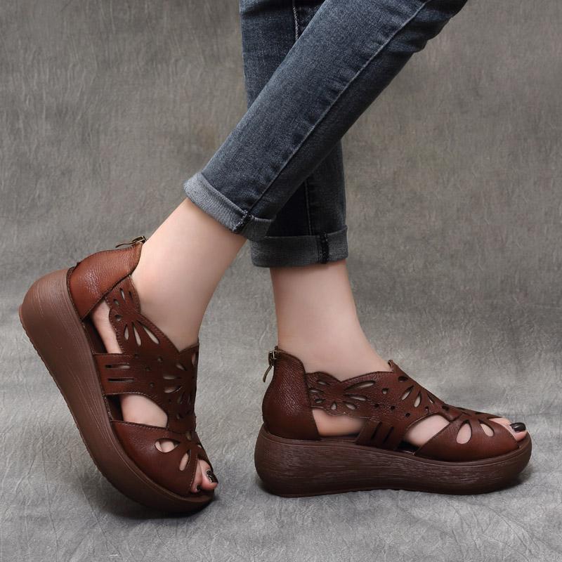 Graceful Orthopedic Sandals for Modern Look