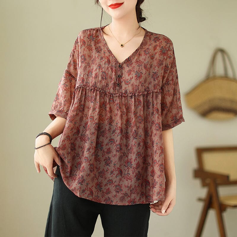 Effortlessly Elegant Top with a Timeless Design