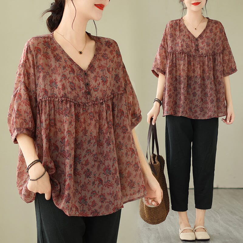 Effortlessly Elegant Top with a Timeless Design