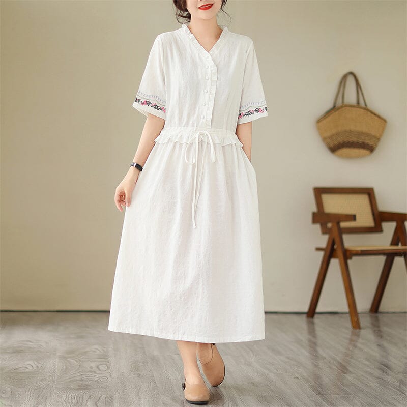 Sophisticated Dress with a Clean Classic Look