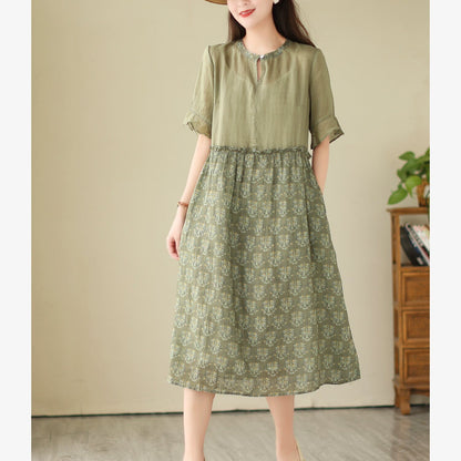 Sophisticated Dress with a Clean Classic Look