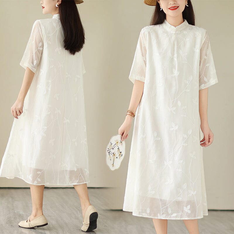 Classic Vintage Dress with a Flattering Fit