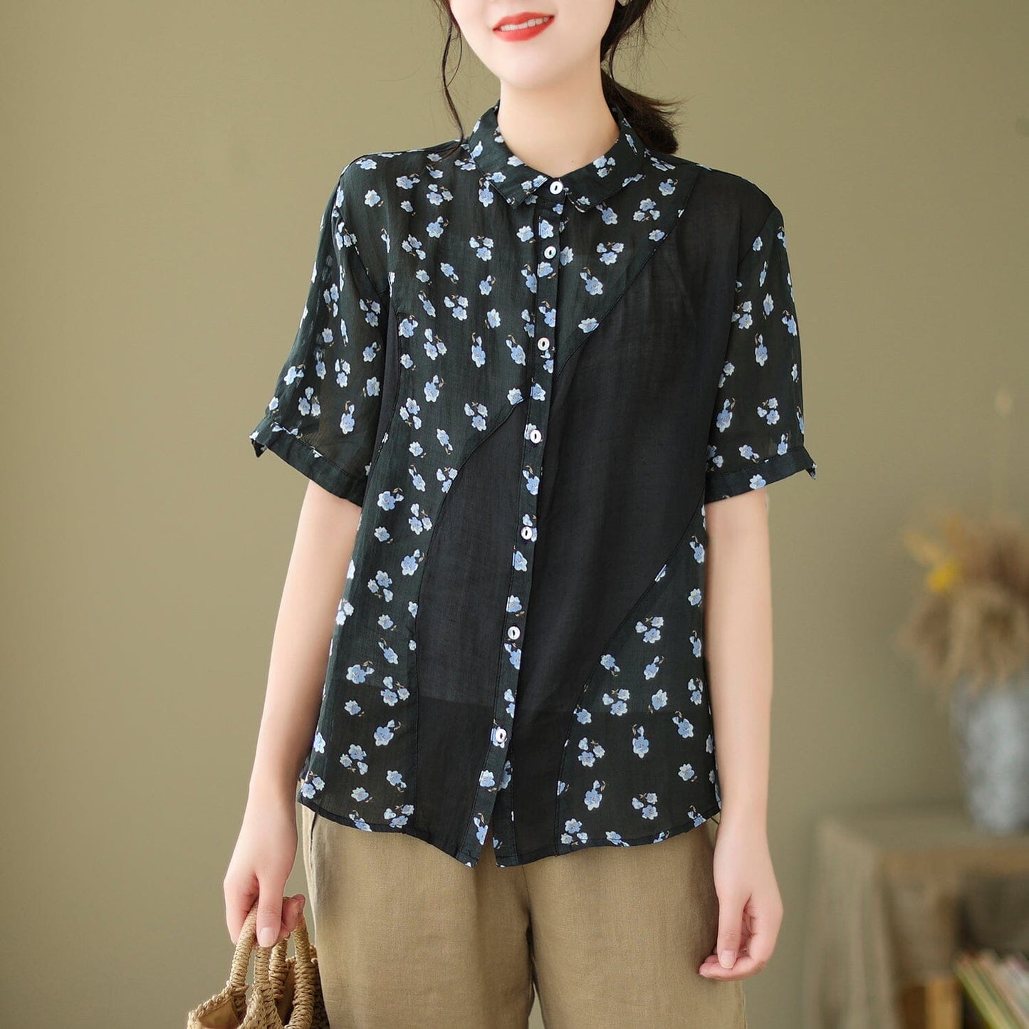 Sophisticated Blouse with a Clean Classic Look