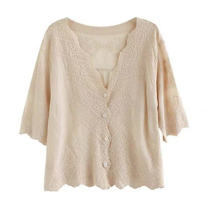 Polished Blouse with an Effortless Classic Look