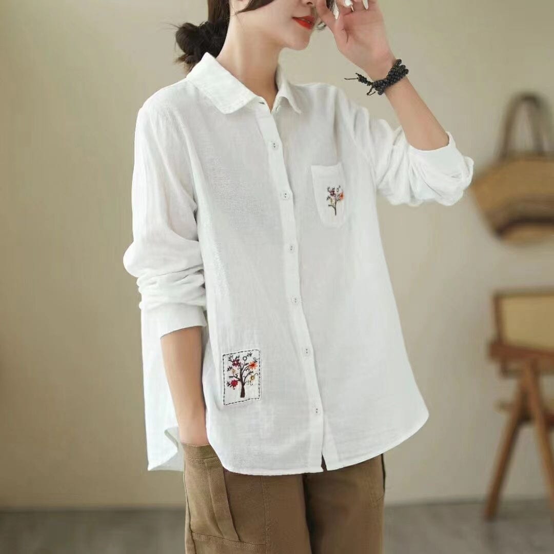 Classic Vintage Blouse with a Flattering Fit