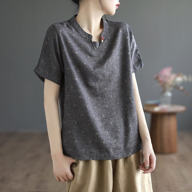 Beautifully Crafted T-Shirt in a Classic Style