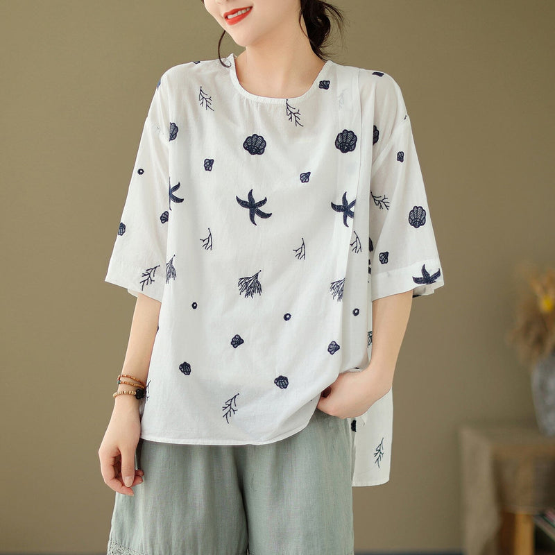 Effortlessly Elegant T-Shirt with a Timeless Design