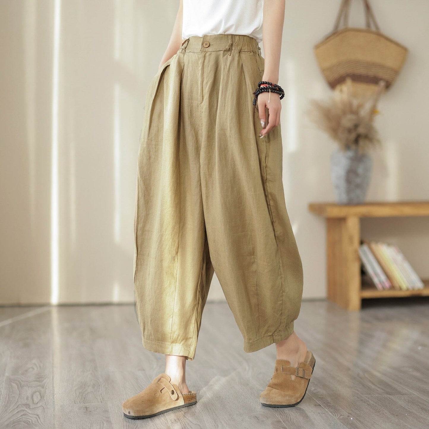 Elegantly Styled Pants for Everyday Wear