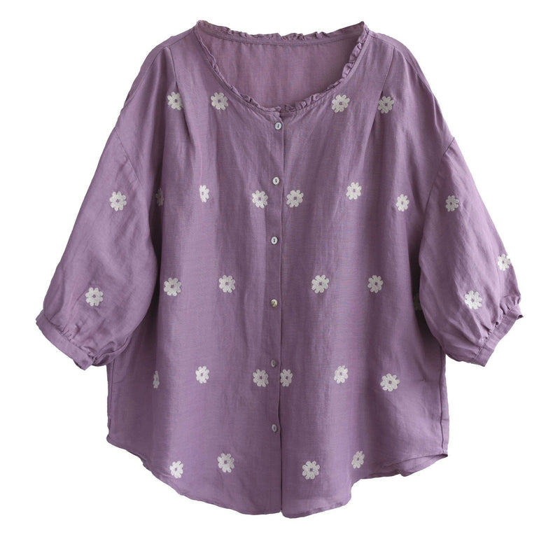 Well Tailored Blouse with a Graceful Silhouette