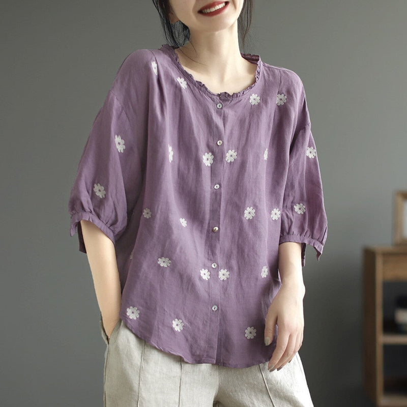 Well Tailored Blouse with a Graceful Silhouette